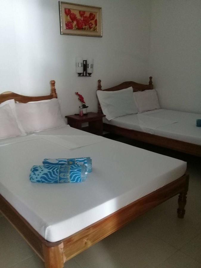 Rodriguez Lodge 爱妮岛 外观 照片